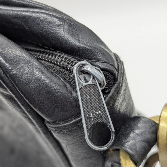 Vintage Gianni Black Leather Purse - Picture 6 of 11